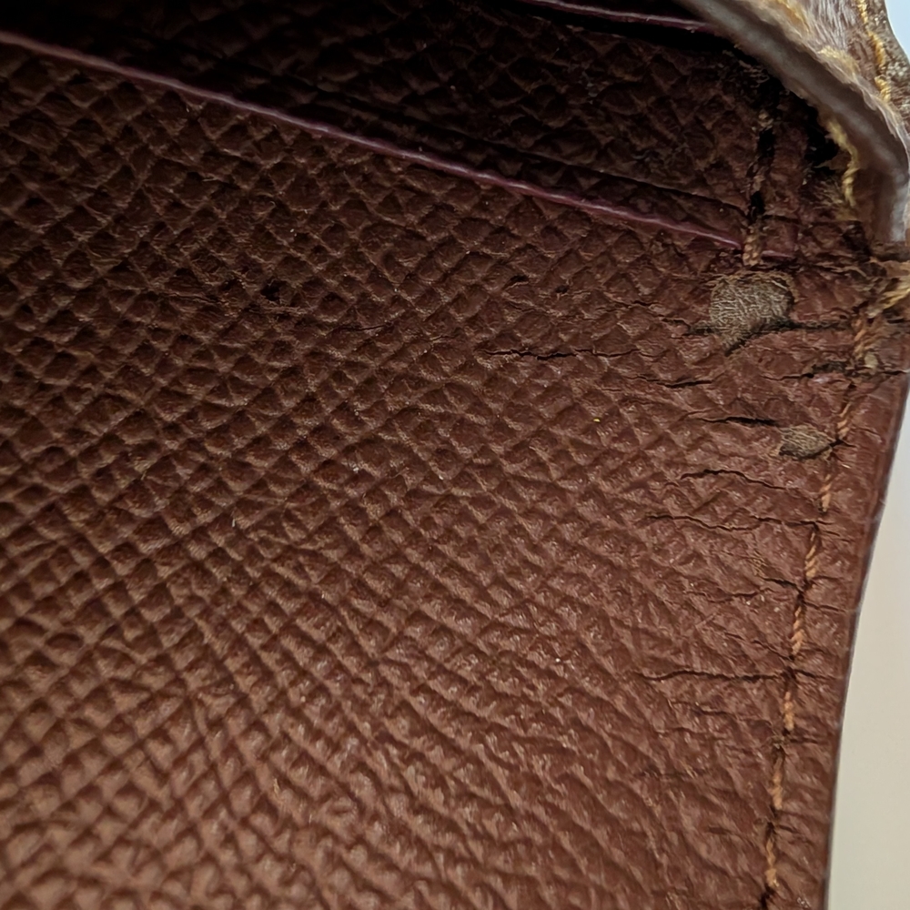 Coach Signature Canvas Long Wallet - Picture 11 of 11